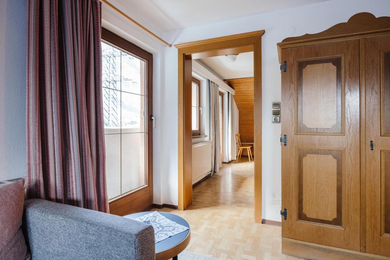 Hotel Andrea Zams Luaran gambar