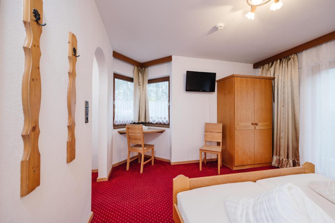Hotel Andrea Zams Luaran gambar